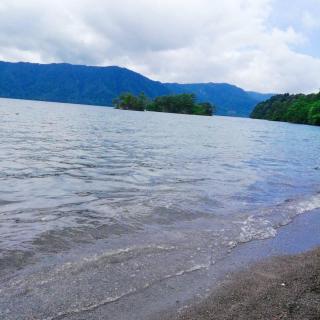 �\�a�c�΁@���_�`���ɐS���񂹂ẴT���l�C���摜