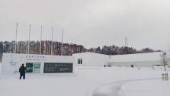 ��ƃX�s���`���A���I�ȁu�U�v�̑f�G�Ȋ֌W�̃T���l�C���摜