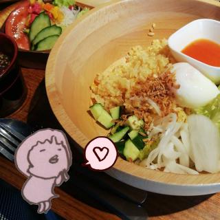 ���F�B�̃����`�Ō����I�������ϐg�I�̃T���l�C���摜