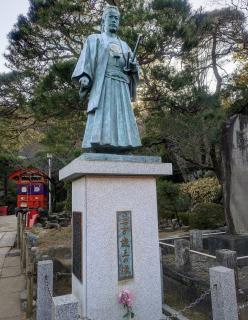 ��ւ̔~�Ɠy������̃T���l�C���摜