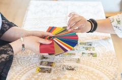 ����Ă���l�q�����Љ�I�i�摜����j�̃T���l�C���摜