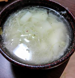 ���ׂɗD�����X�[�v�̃T���l�C���摜