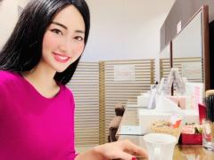 �Бz���̔ނɐU������Ă��炤���@�̃T���l�C���摜