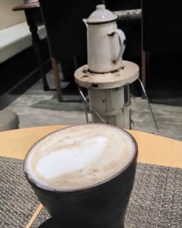 2024�N���߂����閞���̃T���l�C���摜