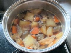 �ϕ��̃T���l�C���摜