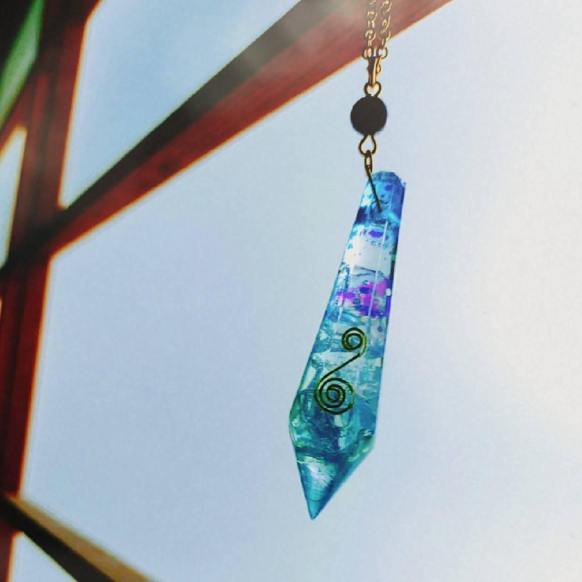 �肢�̓���I���S�i�C�g�y���f������