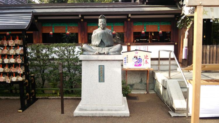 �����_��