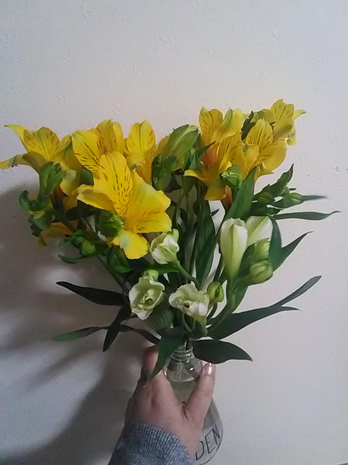 �o���̉Ԃ𔄂��Ă���Ȃ��ԉ�����̘b