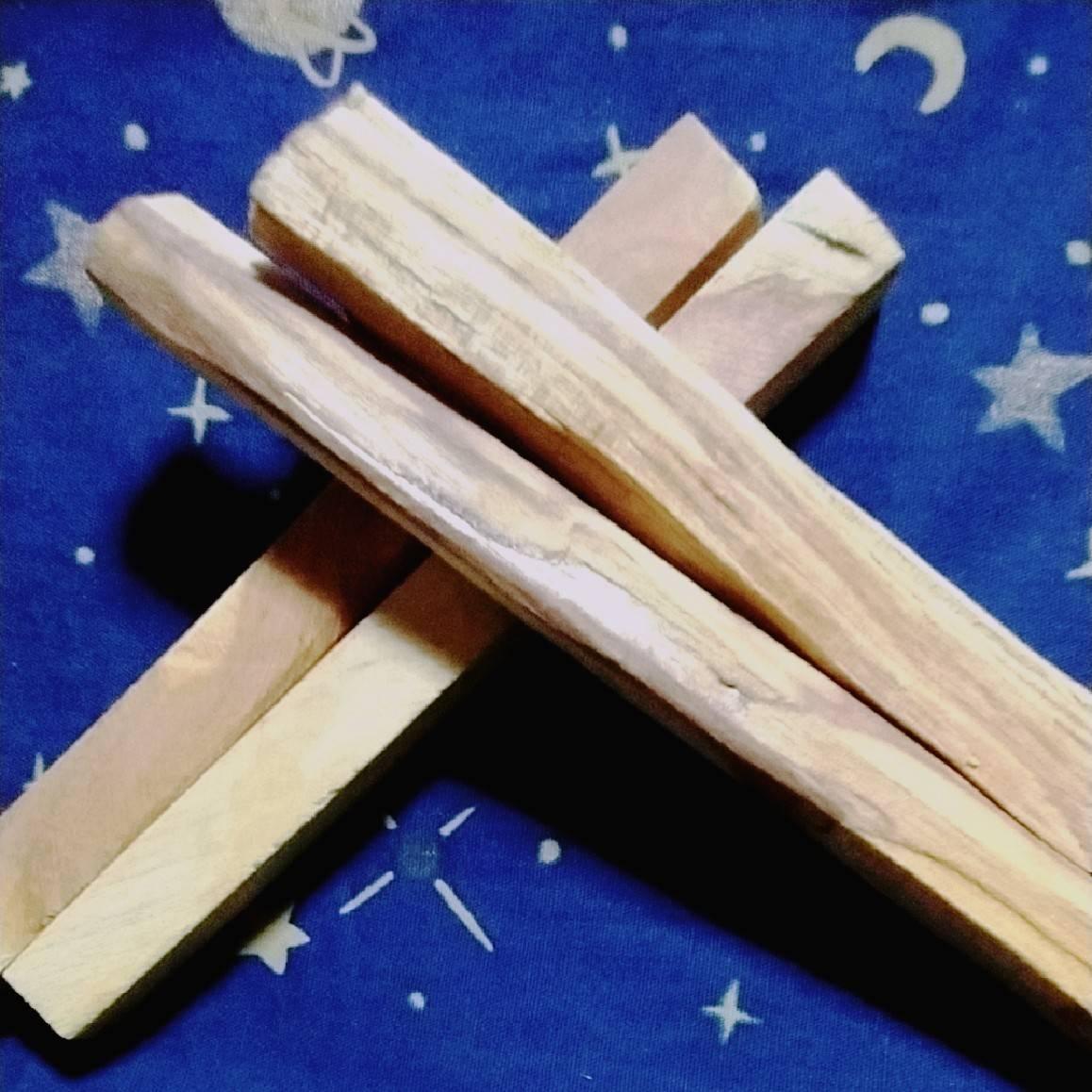 聖なる木「パロサント」
