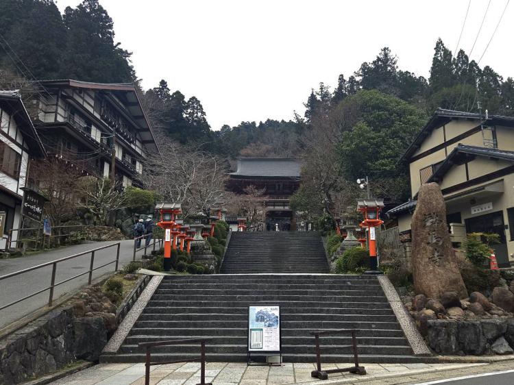 �S��8���@�^��