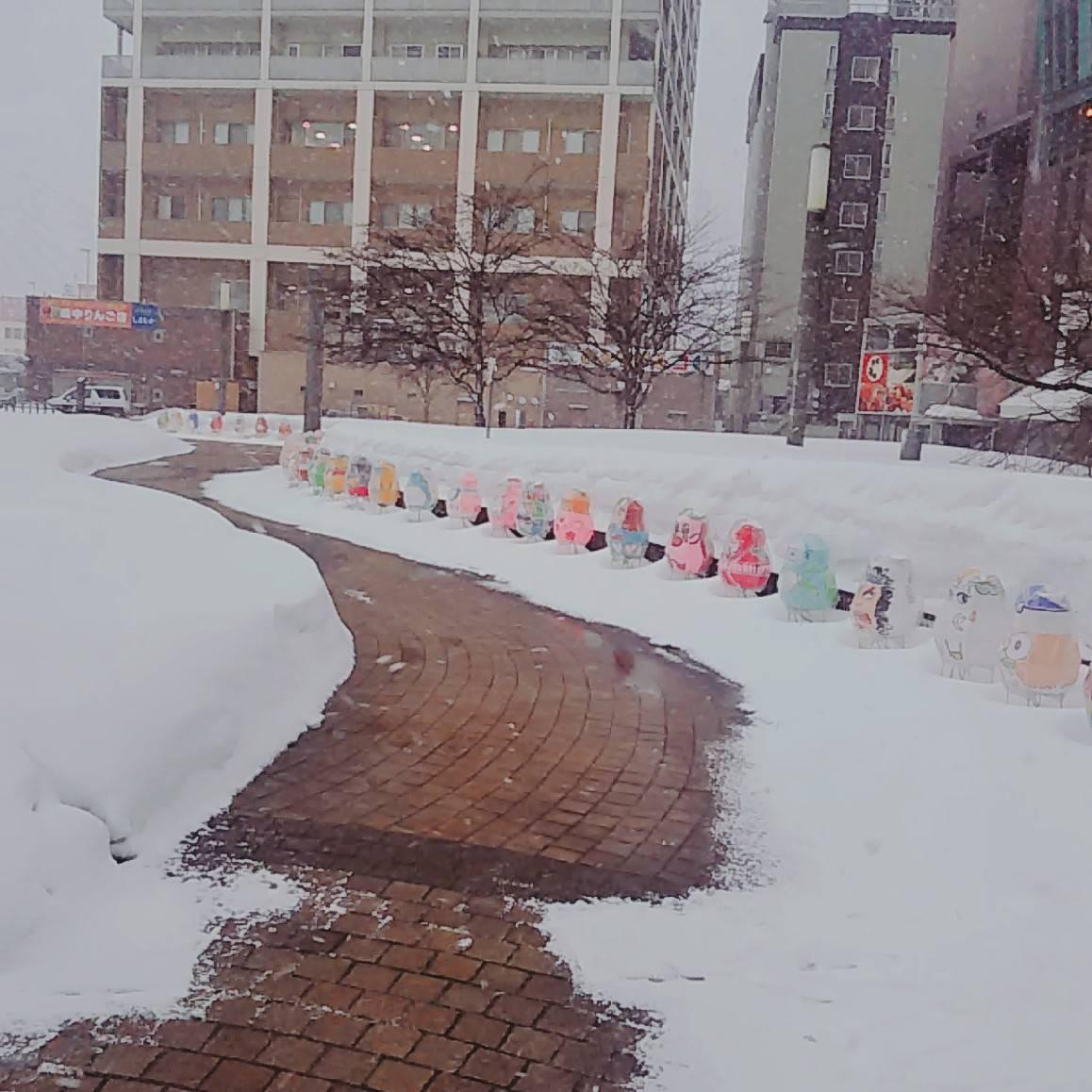 �~���y���ނ��Ɓ@(*�e�́e)